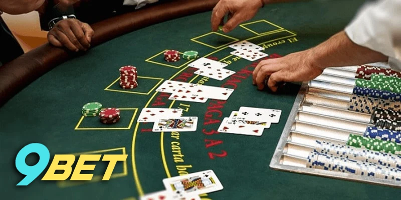 Chuyên gia 9BET chia sẻ những bí kíp hạn chế rủi ro khi chơi xì tố online